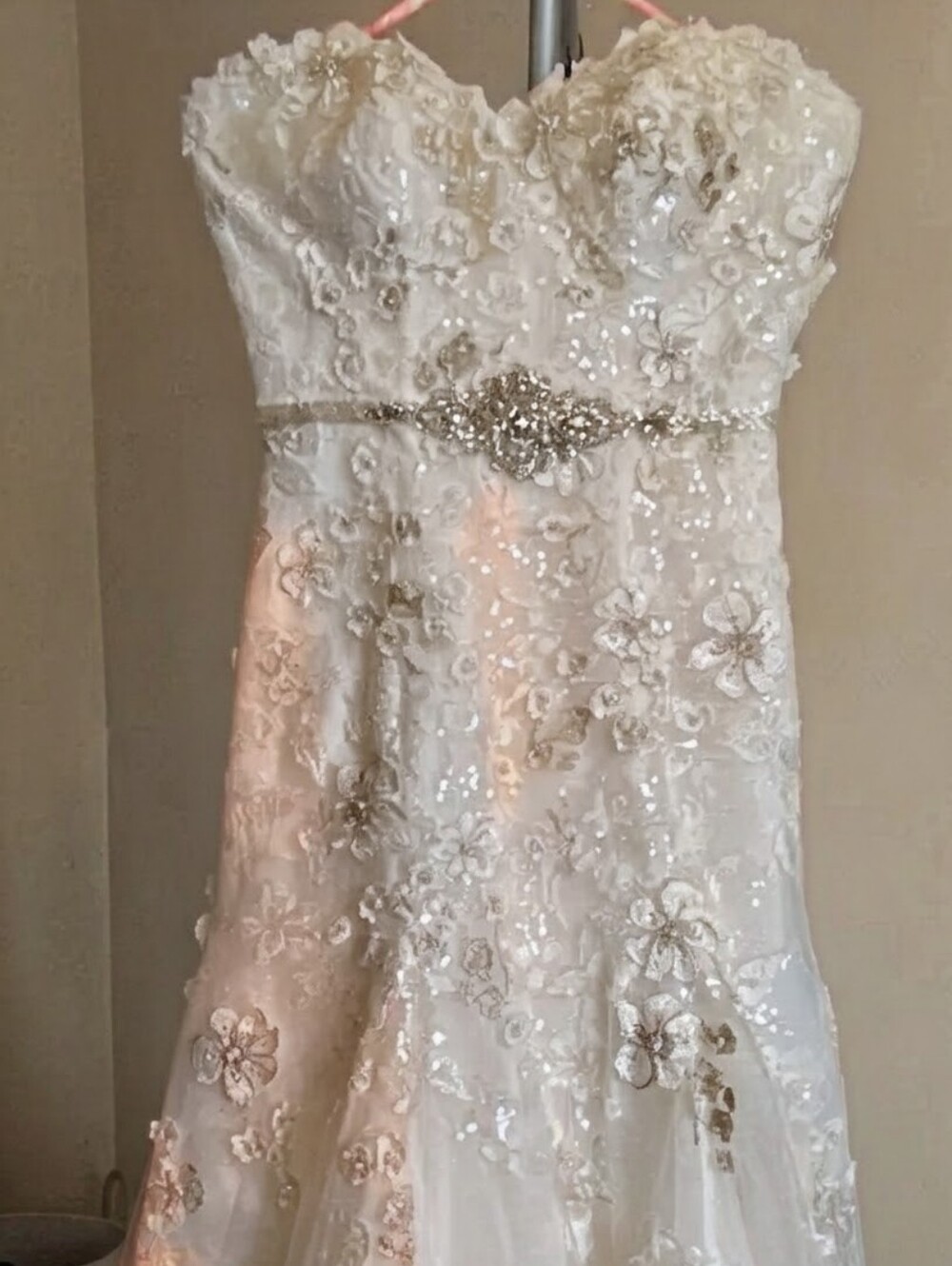 Maggie Sottero wedding dress size 4